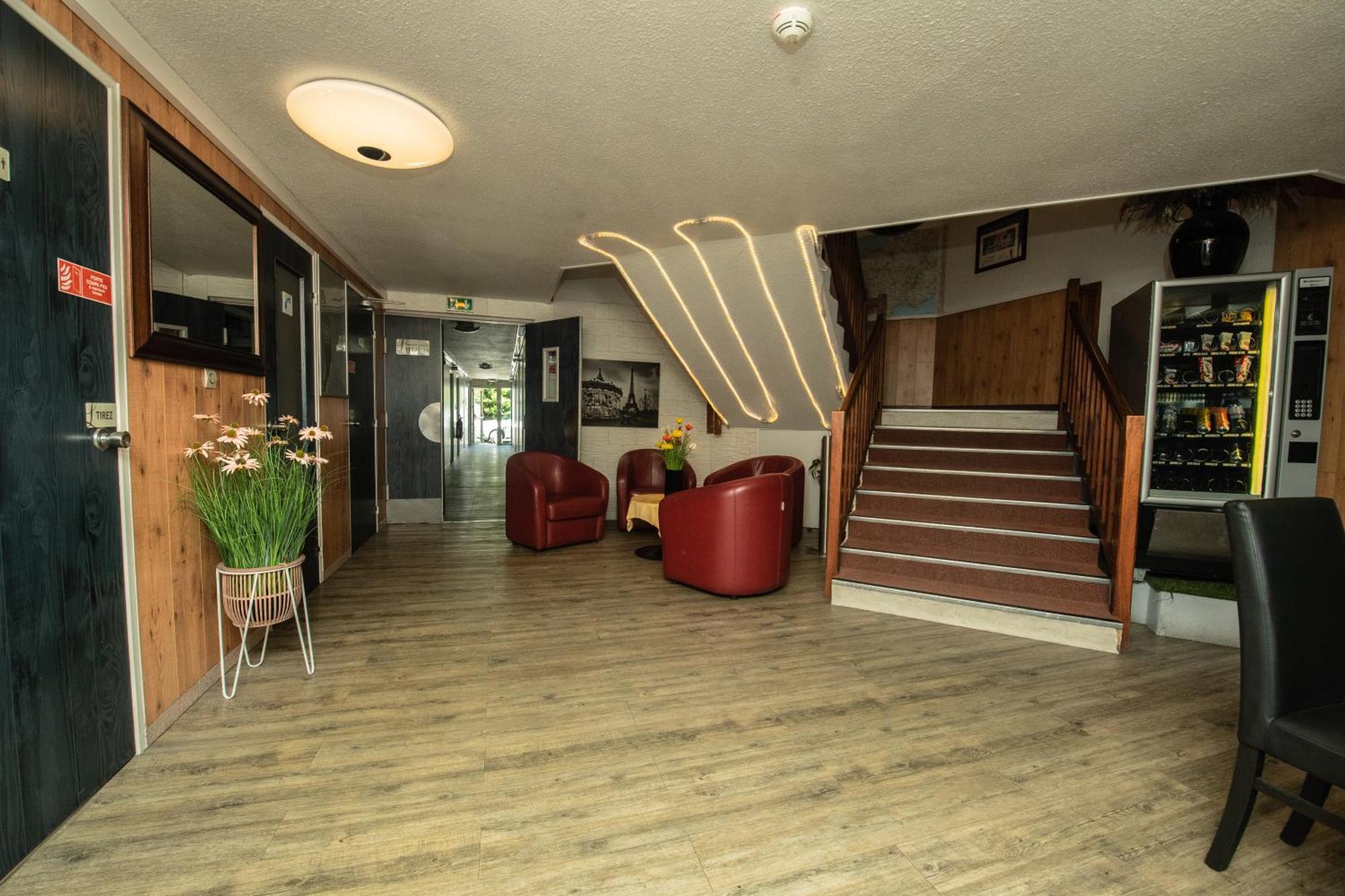 Logis Hotel - Le Relais Du Parisis Villeparisis Exteriér fotografie