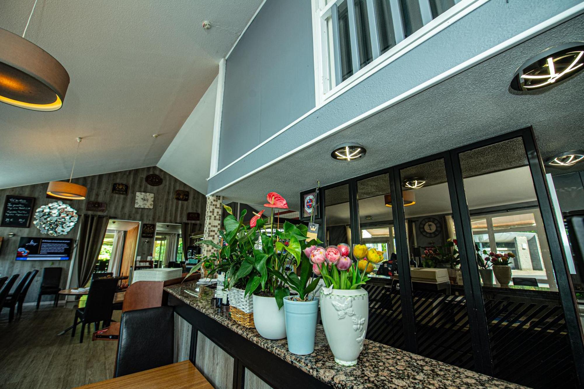 Logis Hotel - Le Relais Du Parisis Villeparisis Exteriér fotografie